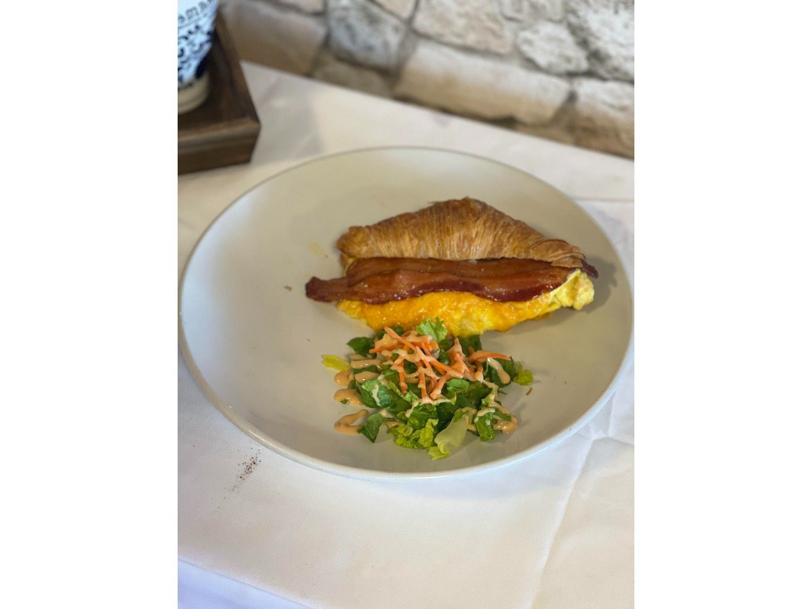 breakfast sandwich